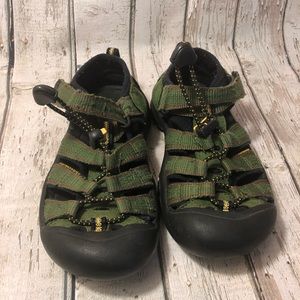 Keen boys waterproof sandals size 12